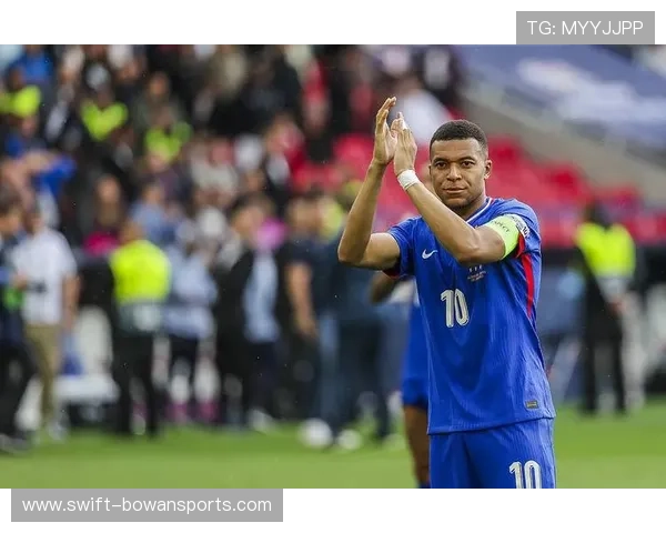 足球场上巨星风采全纪录 全球顶级球员精彩瞬间集锦